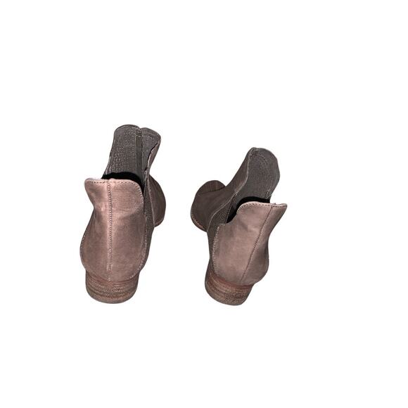 Vince Camuto Suede Pull On Brown Leather Perforated Low Heel Ankle Boots Sz 9M - Picture 6 of 12